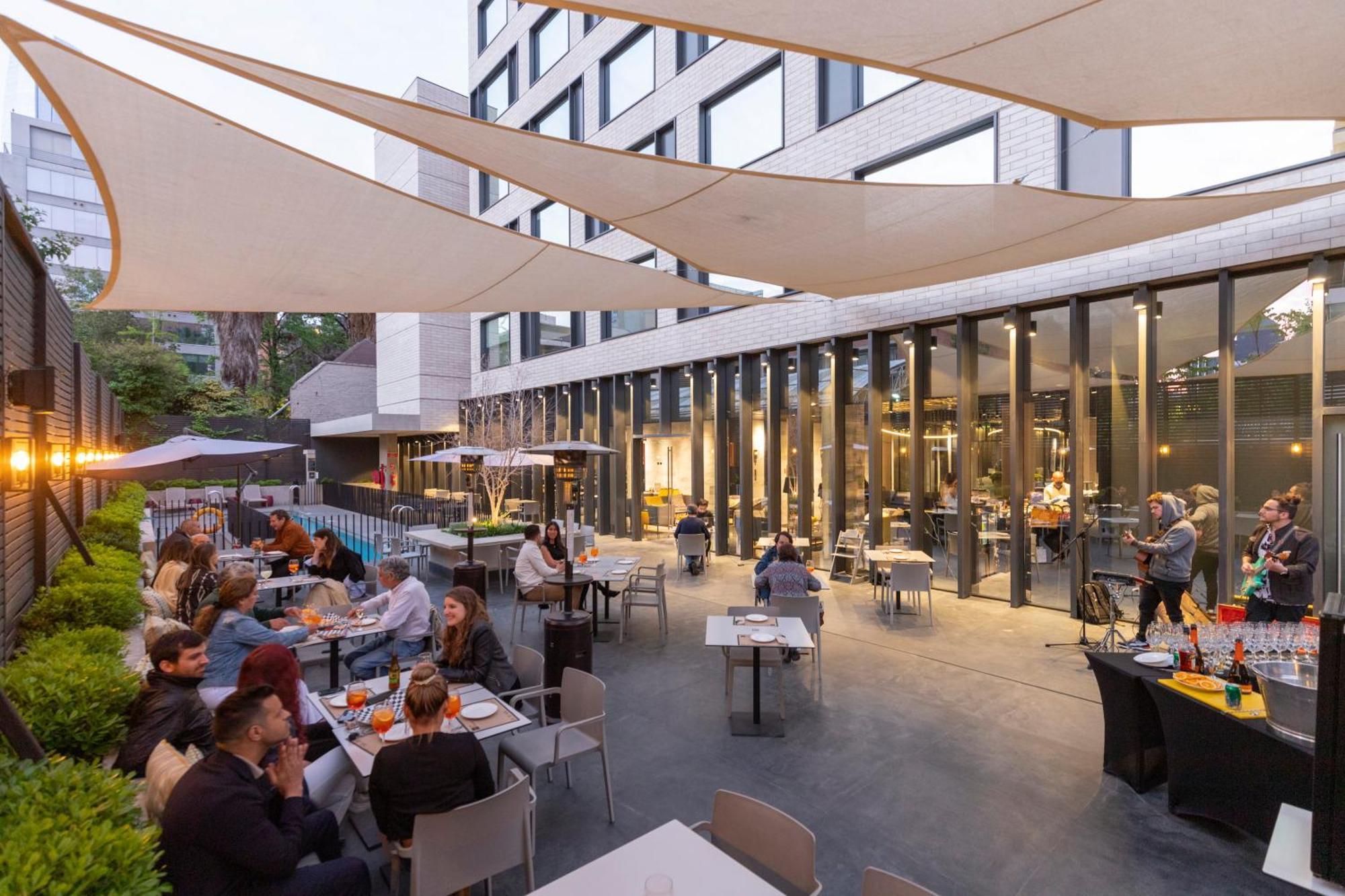 Ola Santiago Providencia, Tapestry Collection By Hilton Exterior foto