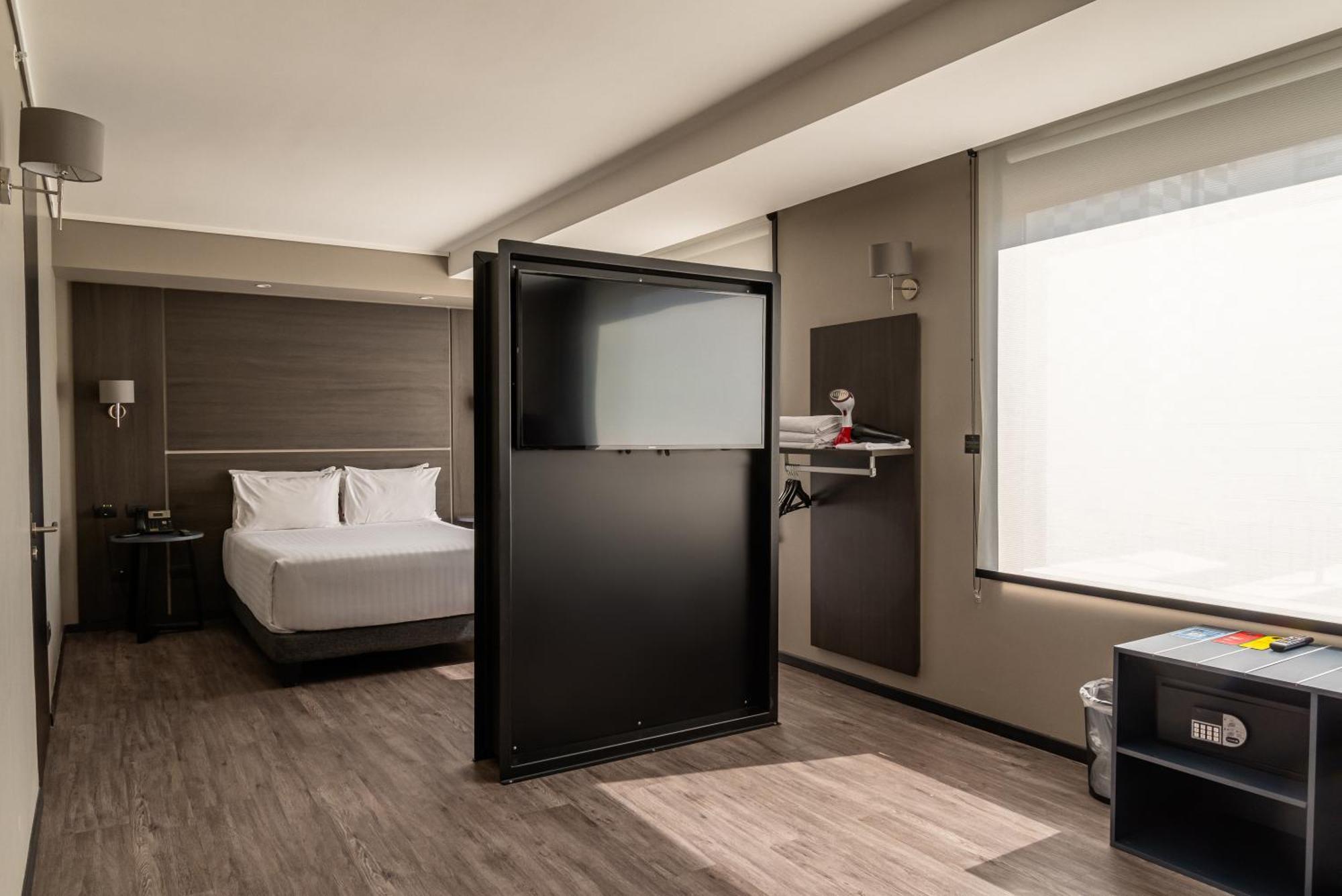 Ola Santiago Providencia, Tapestry Collection By Hilton Exterior foto
